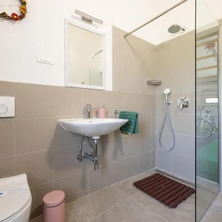 Milena Casa de Férias Kršan